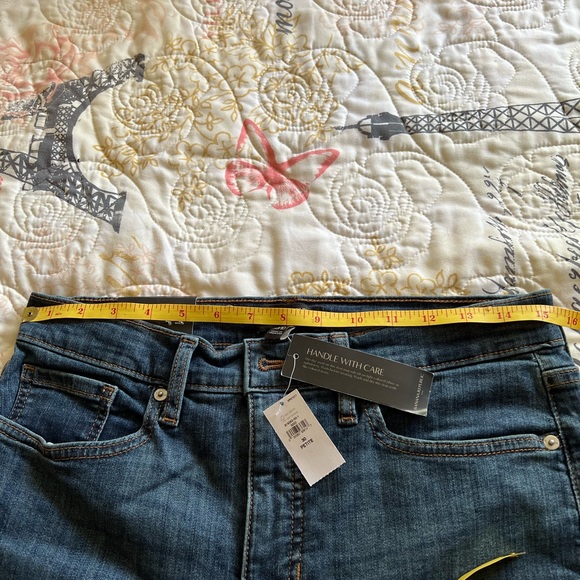 NWT Banana Republic petite cropped bootcut jeans, size 30/10 - Picture 2 of 8
